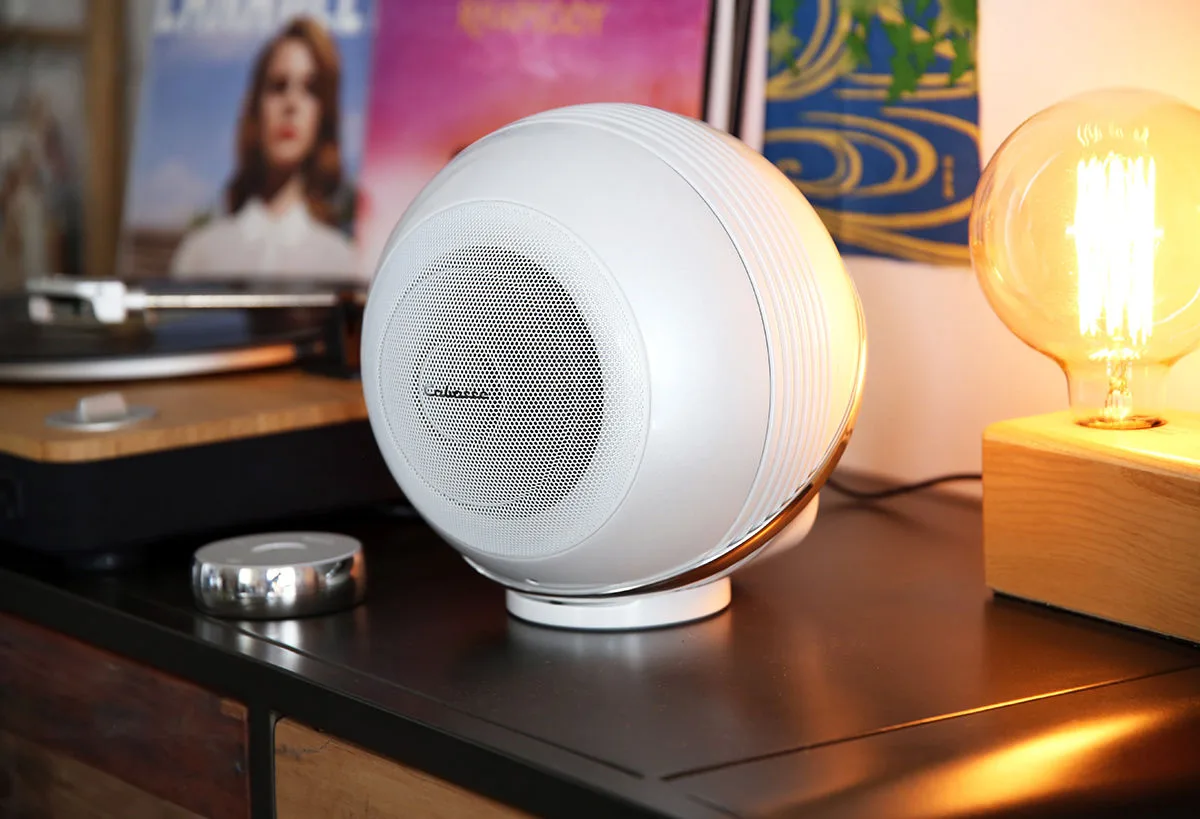 Cabasse The Pearl Akoya Blanc Enceintes sans fil hi-fi