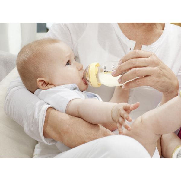 Madela Biberão com Tetina Calma 250ml