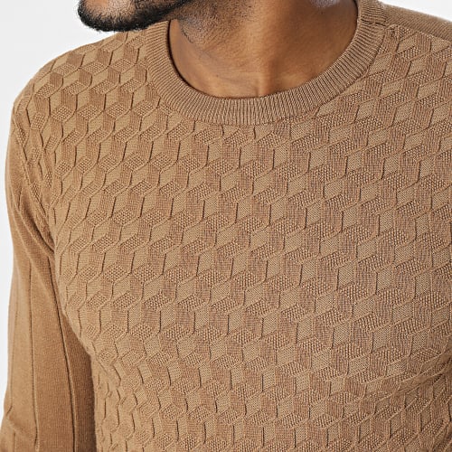 Pull Camel