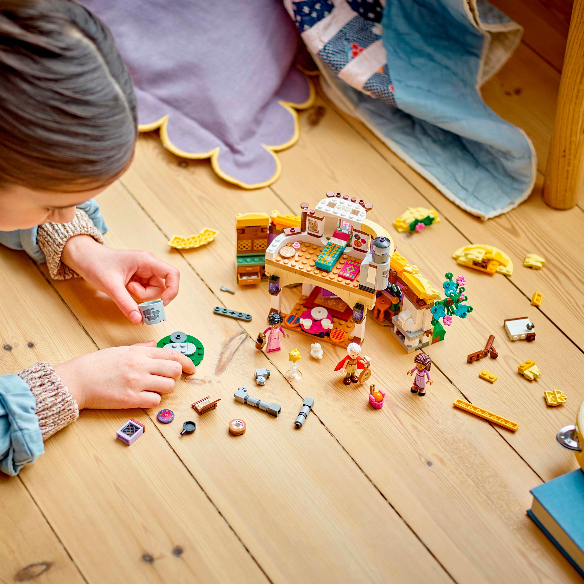 LEGO Konstruktionsspielzeug Disney Wish Ashas Häuschen