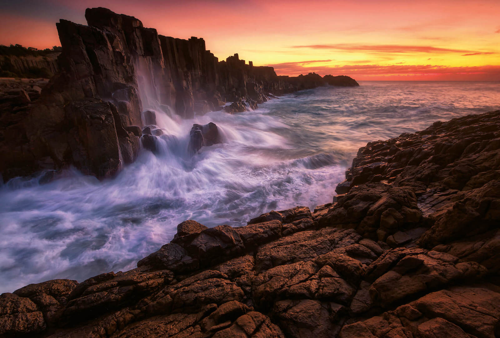 Fototapete DESIGNWALLS 2.0 - braun-blau - Wasserfall - 2,6 Meter
