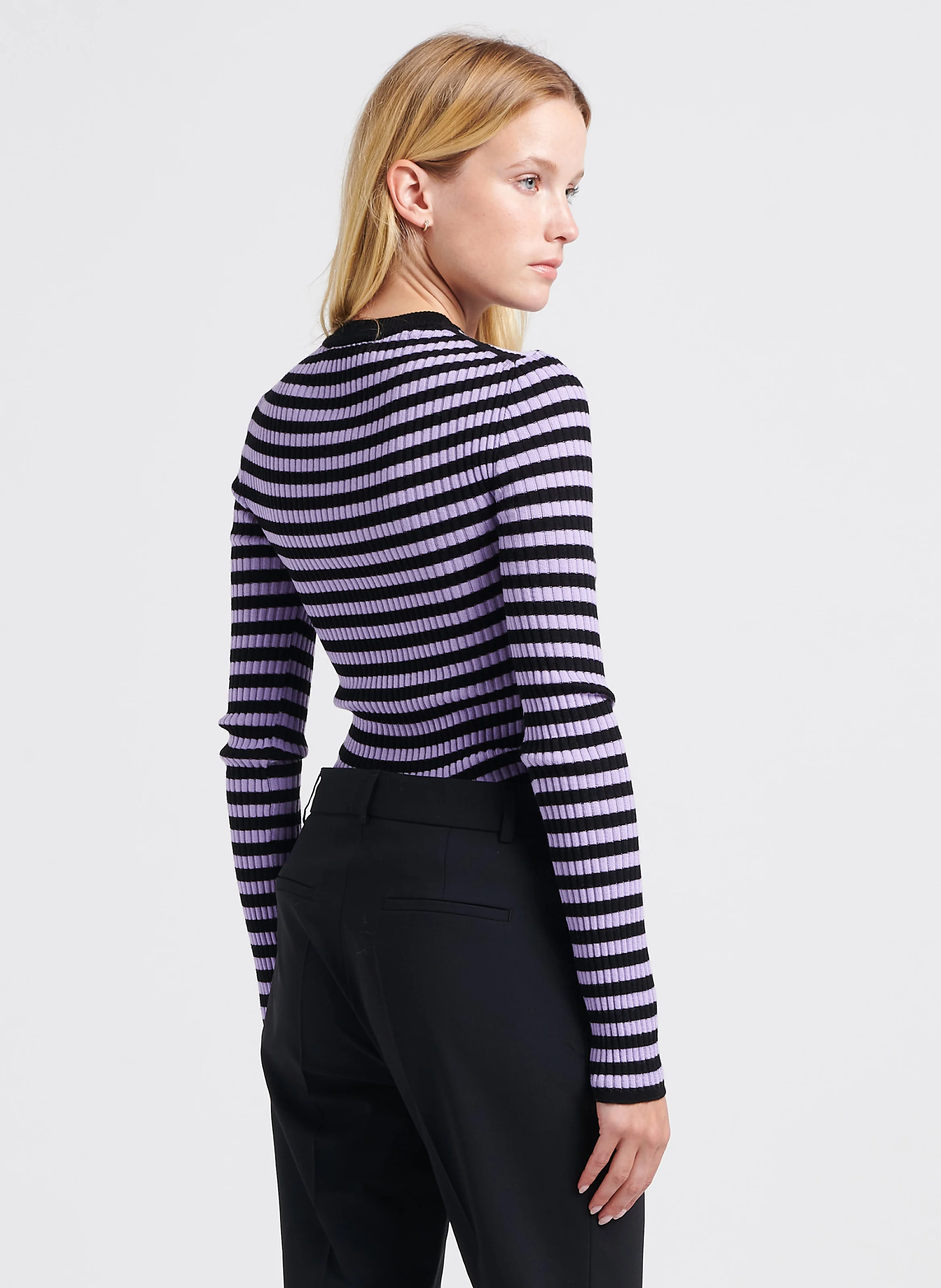 Pull col rond rayé en laine | Noir