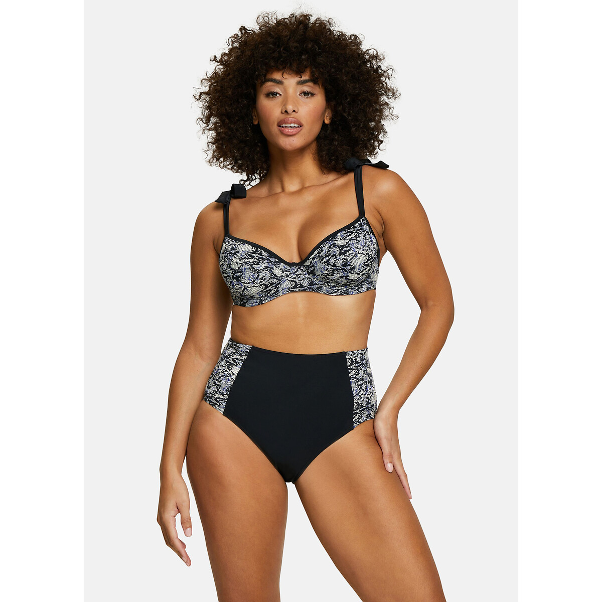 SANS COMPLEXE<br>Bikini-BH No Fim do Mundo