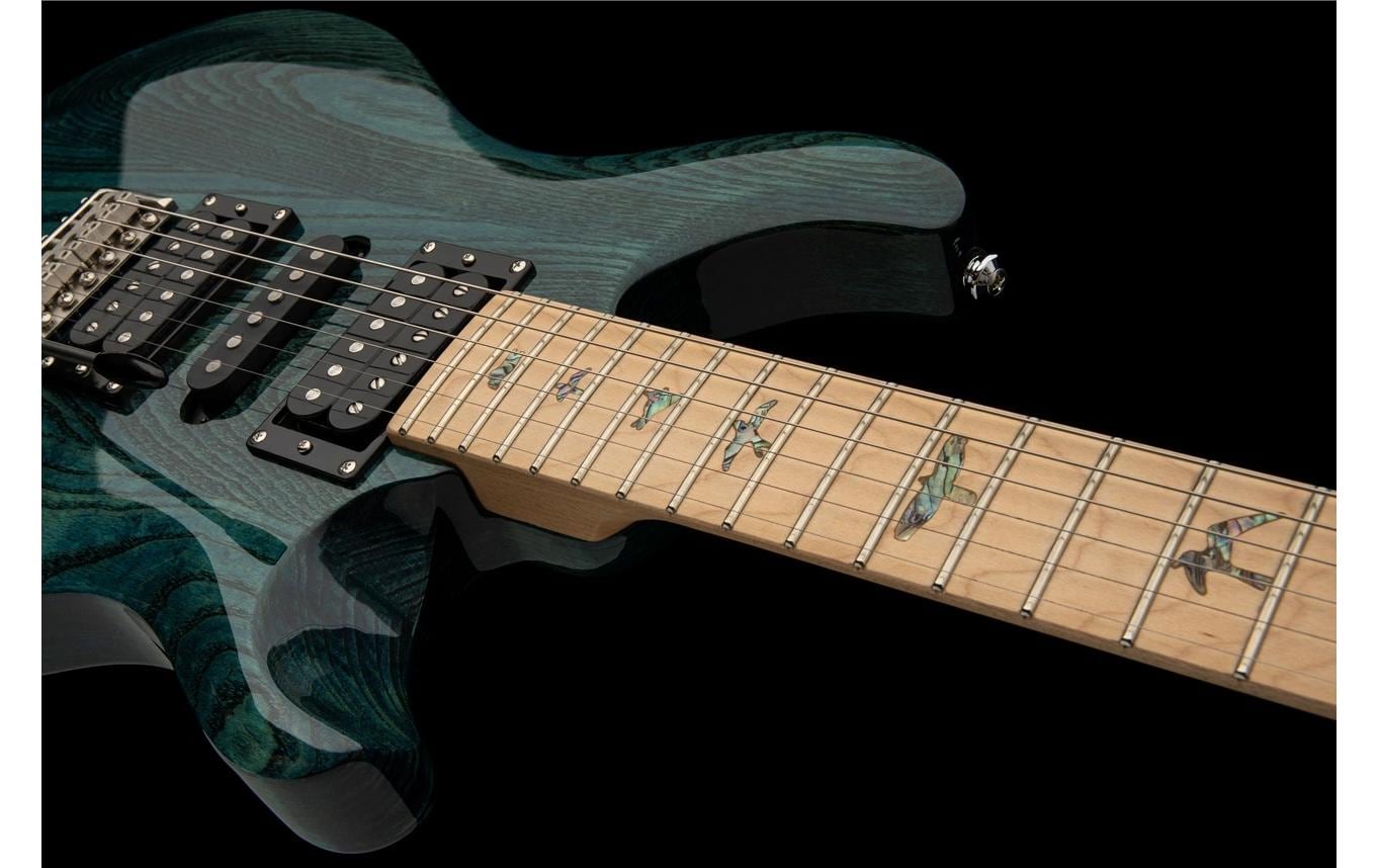 E-Gitarre SE Swamp Ash Special Iri Blue<br>Frisches Gesicht und vielseitige Stimme