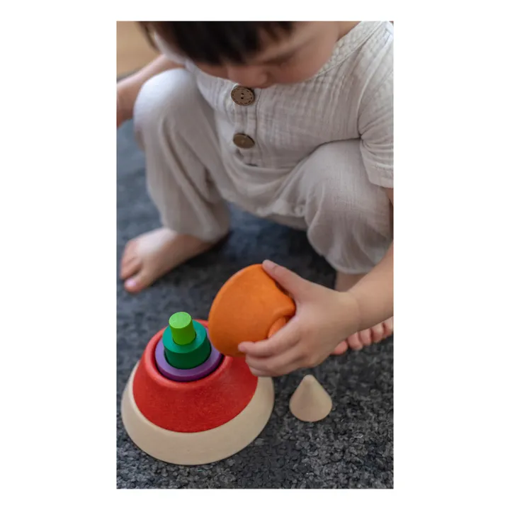 Plan Toys Pyramide à empiler et à encastrer