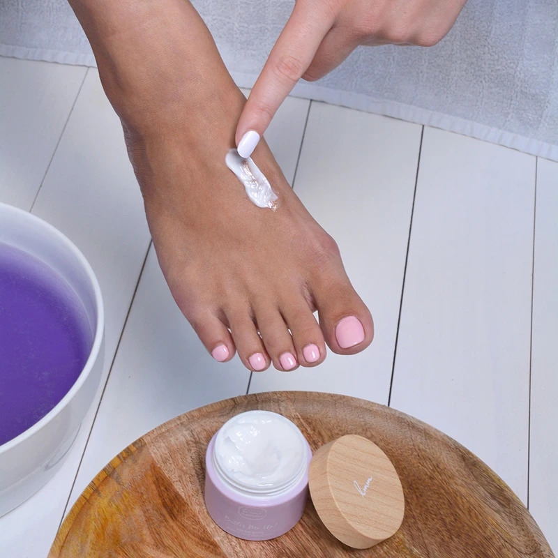 Le Mini Macaron Cocooning Time Spa Pedicure Set