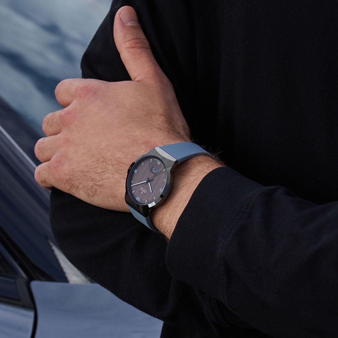 Junghans Performance Force Mega Solar Grau