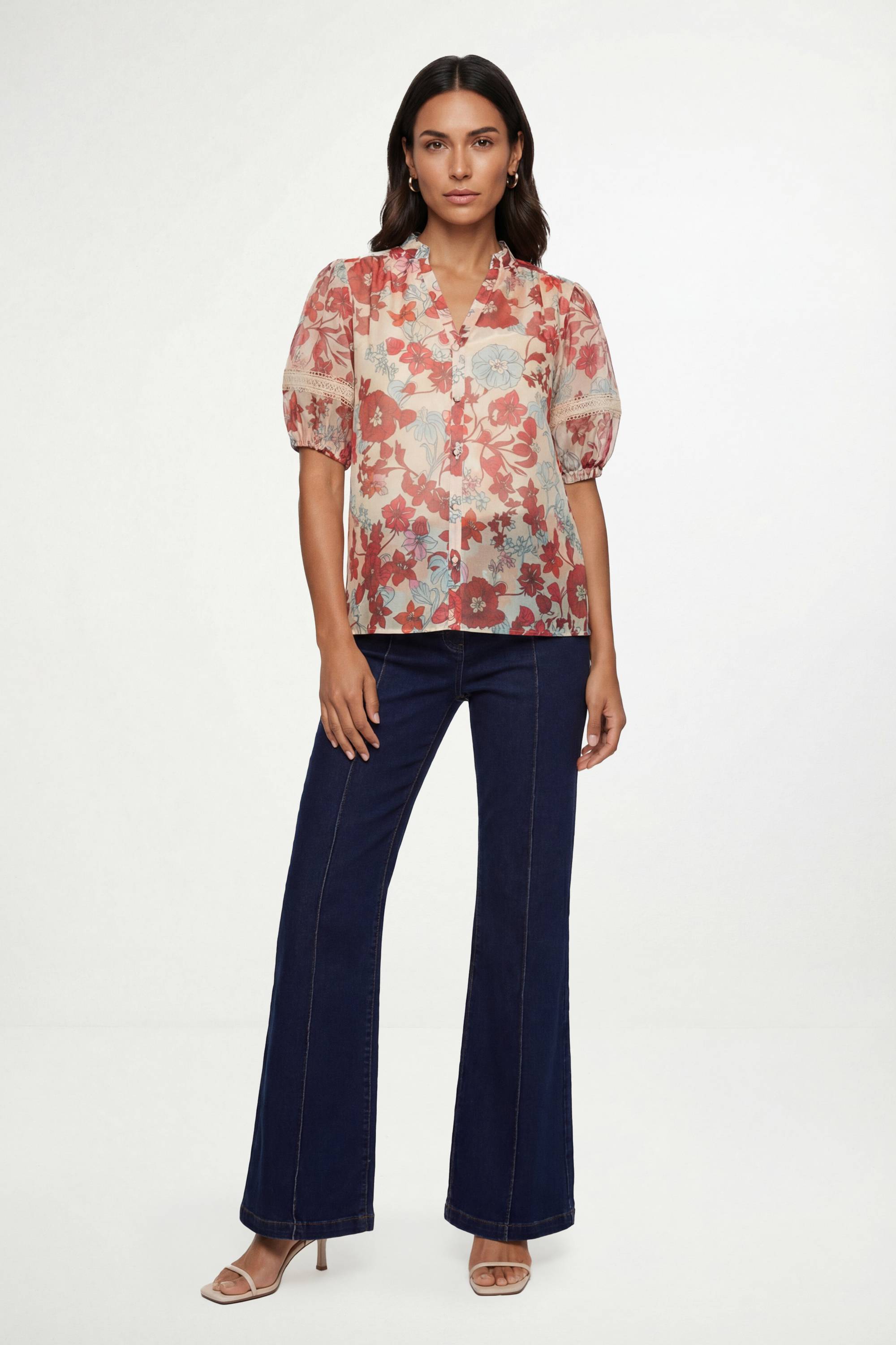 Wallis Chemise À Manches Courtes Avec Détails En Dentelle Et Organza Fleuri