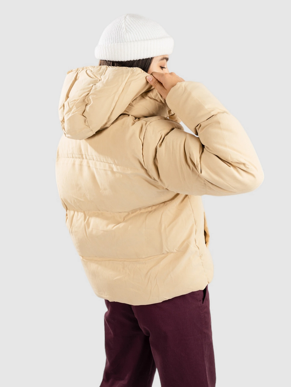 Santa Cruz Strip Logo Quilted Jacket beige