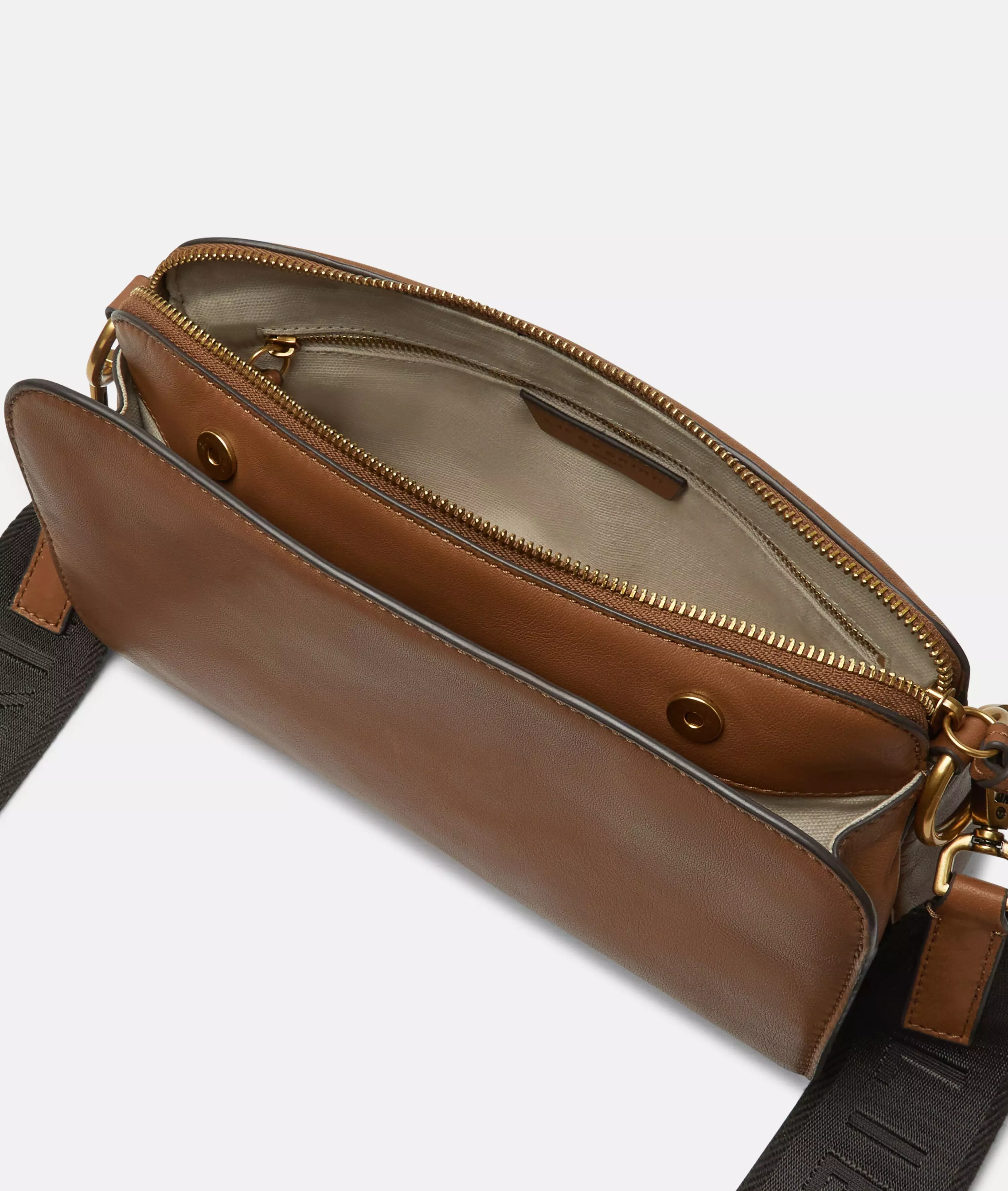 Clarice Crossbody M Spacious sheepskin shoulder bag