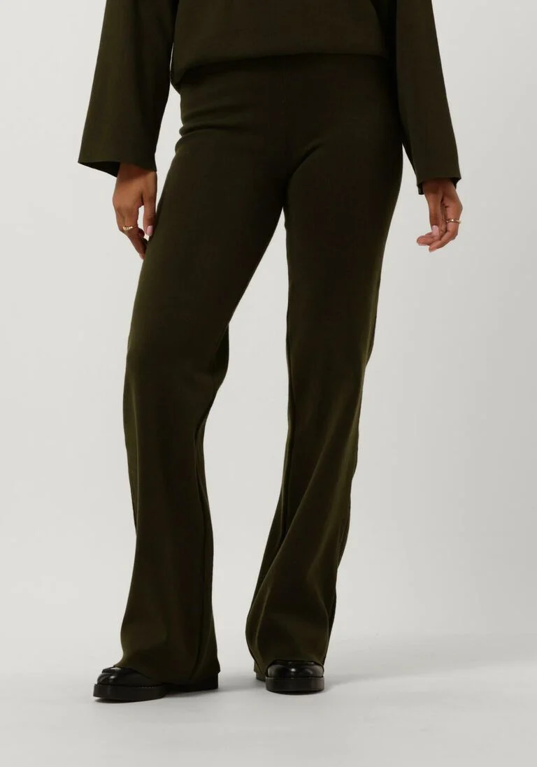 ANOTHER LABEL donkergroene another label pantalon varit knitted pants