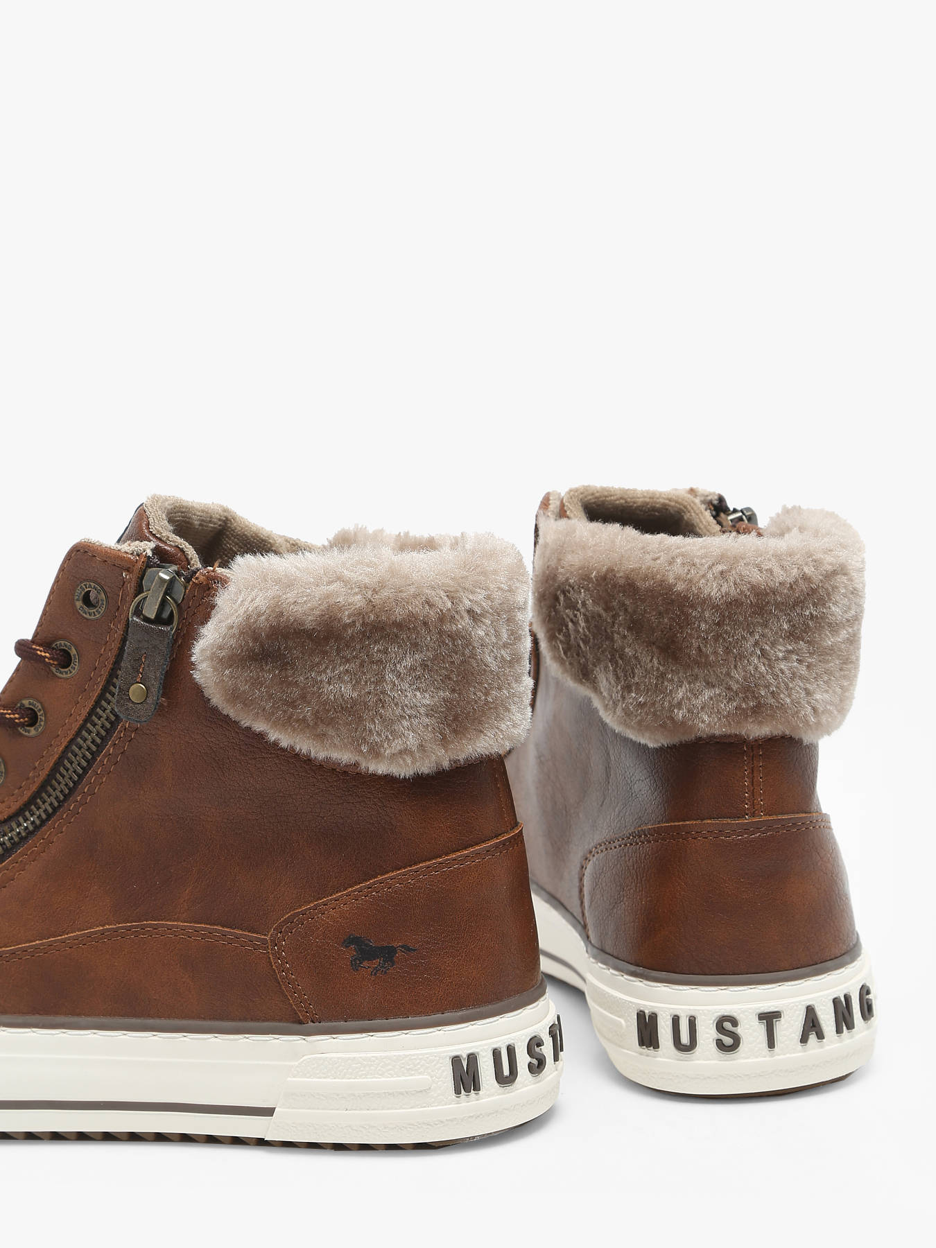 Sneakers MUSTANG
