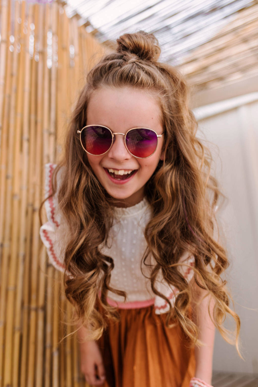 B.Nosy top B.Sunkissed met all over print en ruches wit/oranje