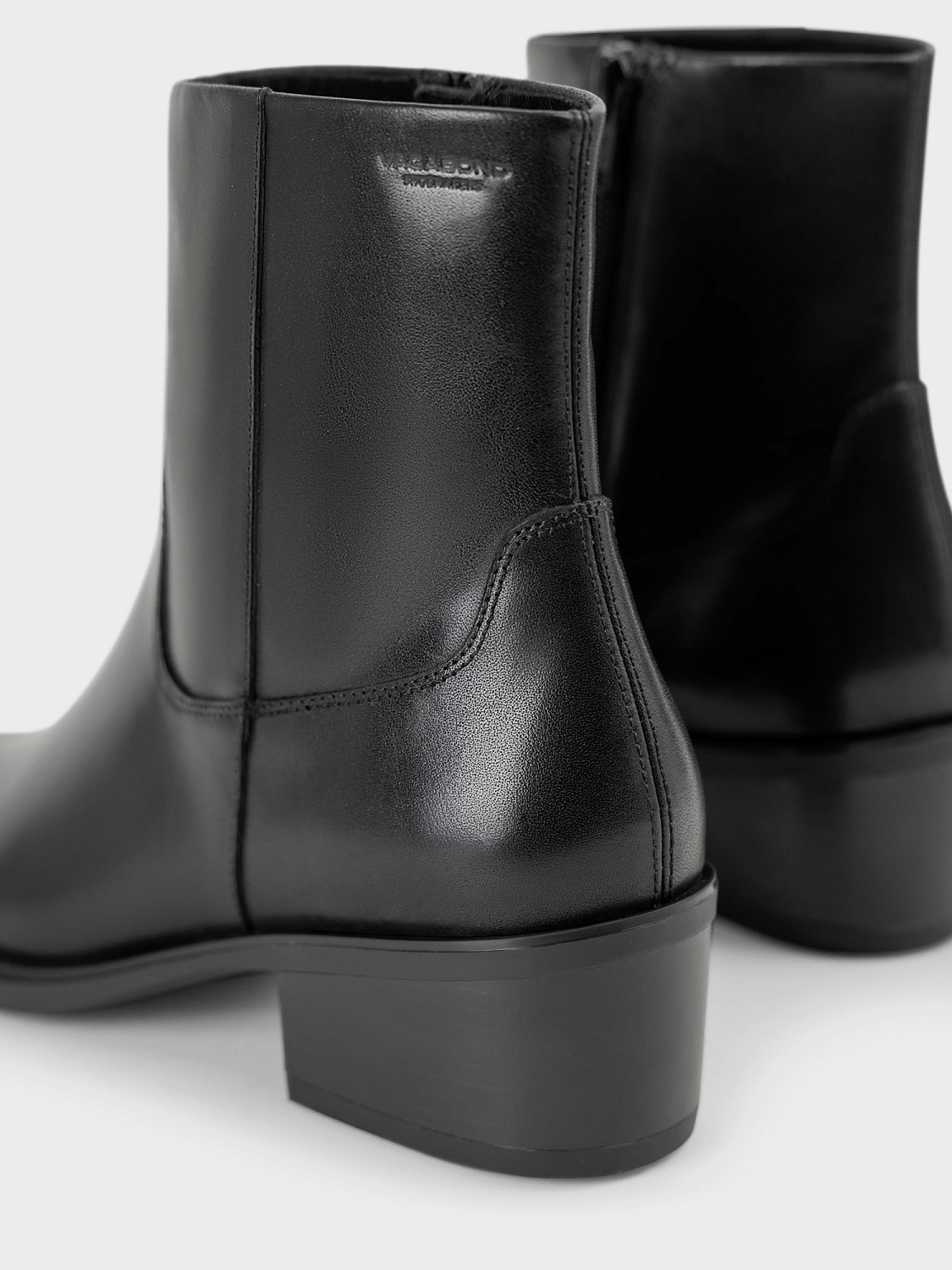 Vagabond Kelsey leather boots