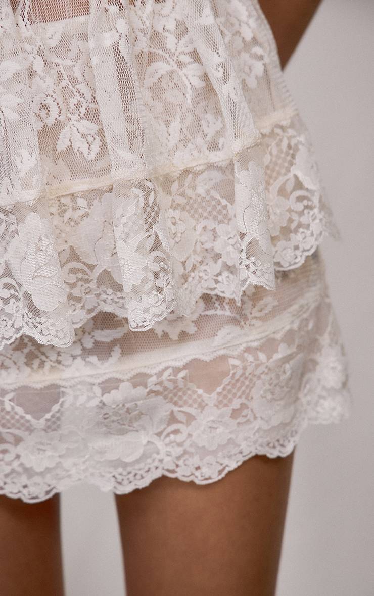 Crème Ensemble Coordonné Jupe Mini À Panneaux De Dentelle