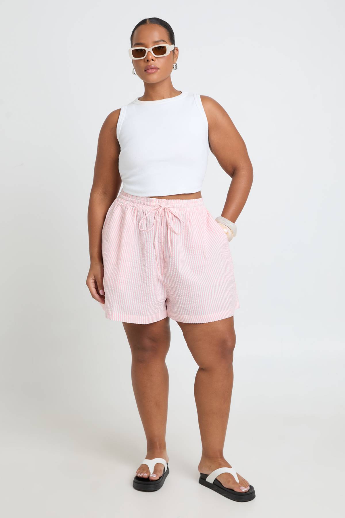 boohoo Short Ample À Rayures Tissées Grande Taille