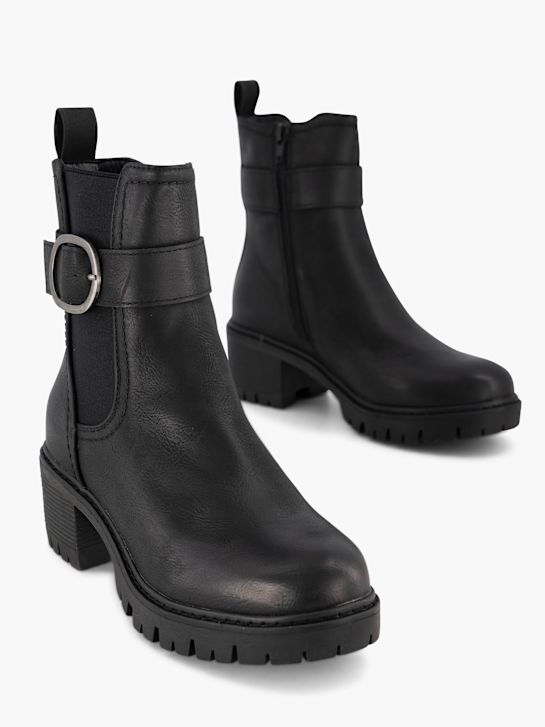 Claudia Ghizzani Chelsea boot