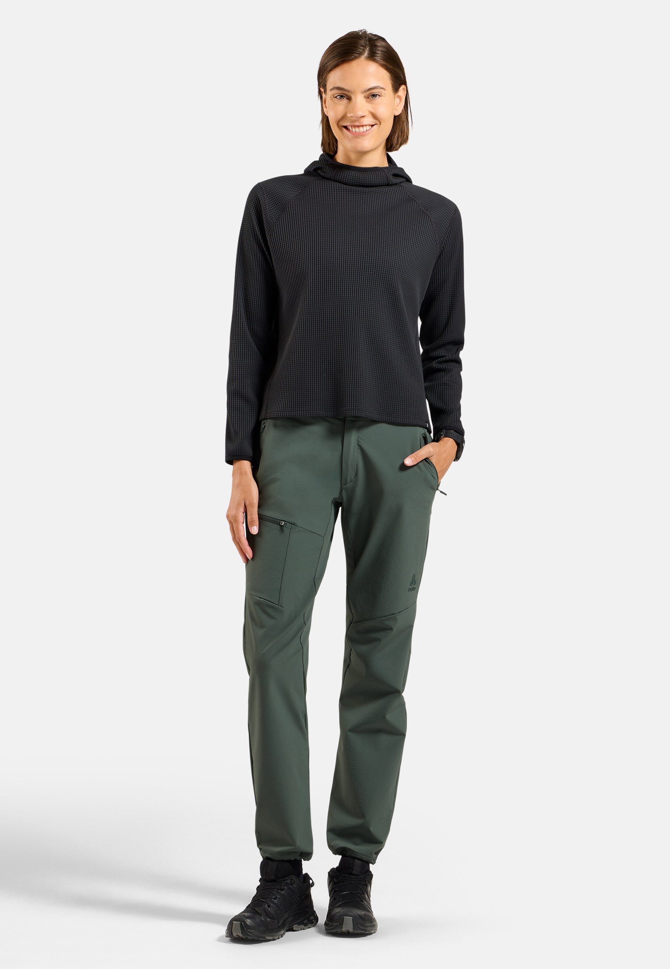 Cubic Multisport Mid Layer mit Kapuze in black