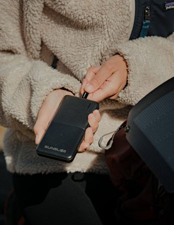 GRAVITY Powerbank  black  10000mAh, 37W Output: 15W
