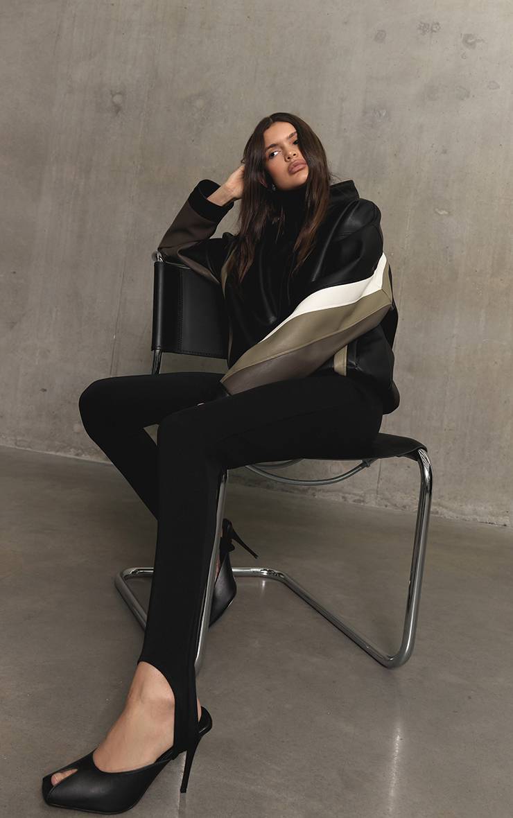 Noir Legging Côtelé Sculpté Avec Détail Étrier