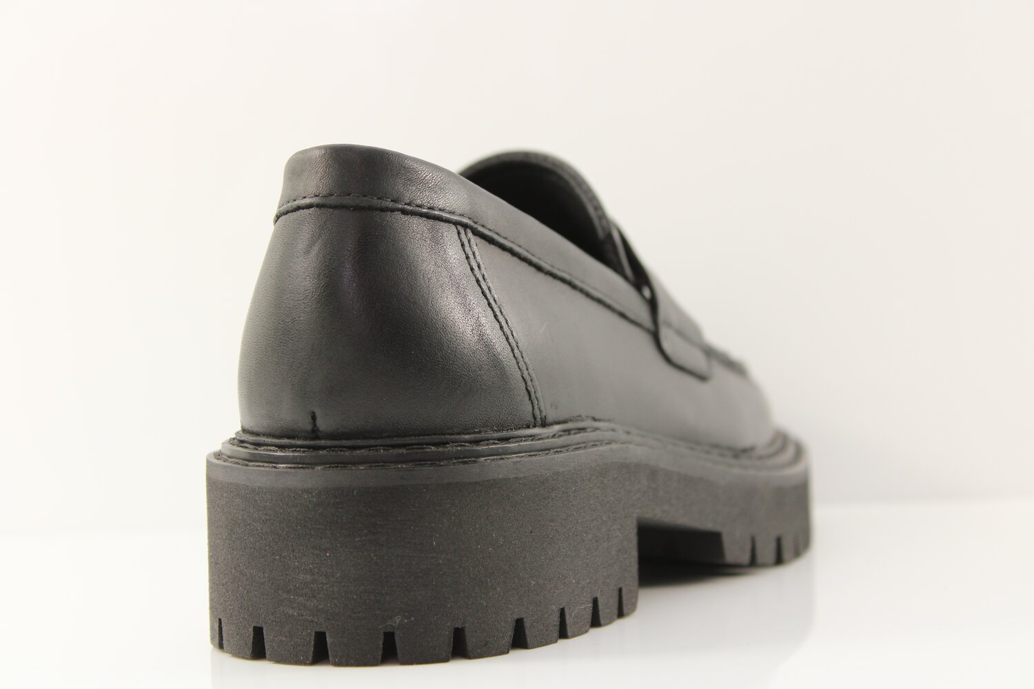 Gil Peterson Slipper