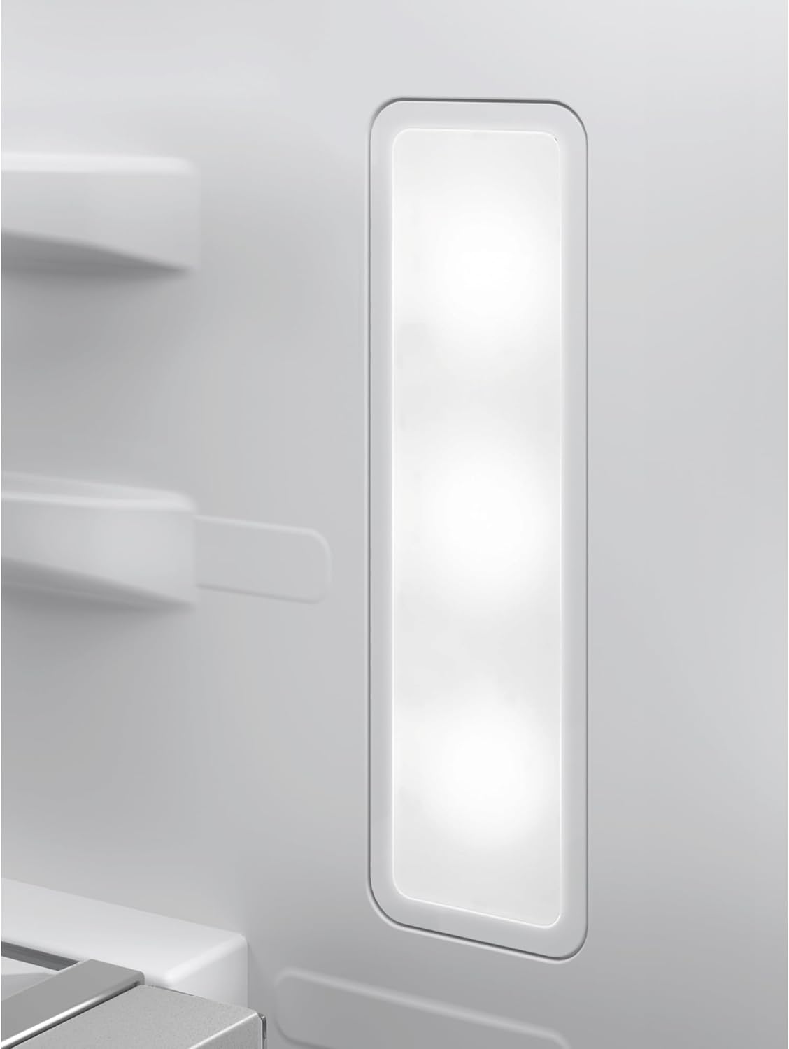 AEG 8000 Cooling 360° / Freistehende Kühl-Gefrierkombination/WiFi-Vernetzung / 1870 mm / 328 L/CustomFlex – flexibles Türablagesystem/NoFrost ORC8M321CX Gebürstetes Edelstahl