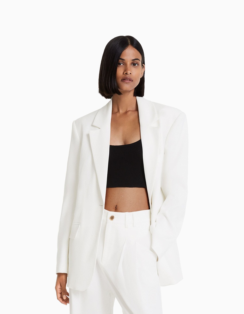 Blazer feminino de corte amplo