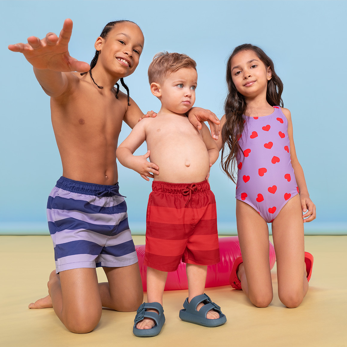 Famy Baby Badeshorts mit Streifen dunkelrot / hellrot