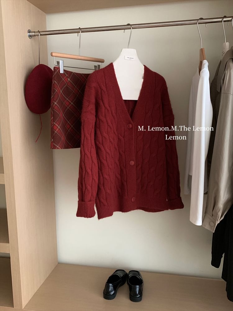 Doromynn - Oversized vest met V-hals en kabelmotief
