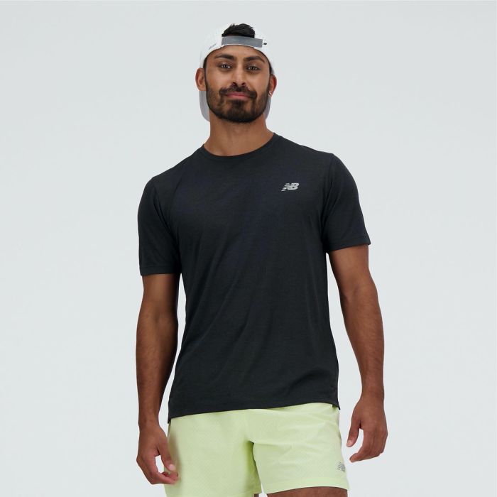 New Balance Herre T-shirts Athletics Run T-shirt Sort