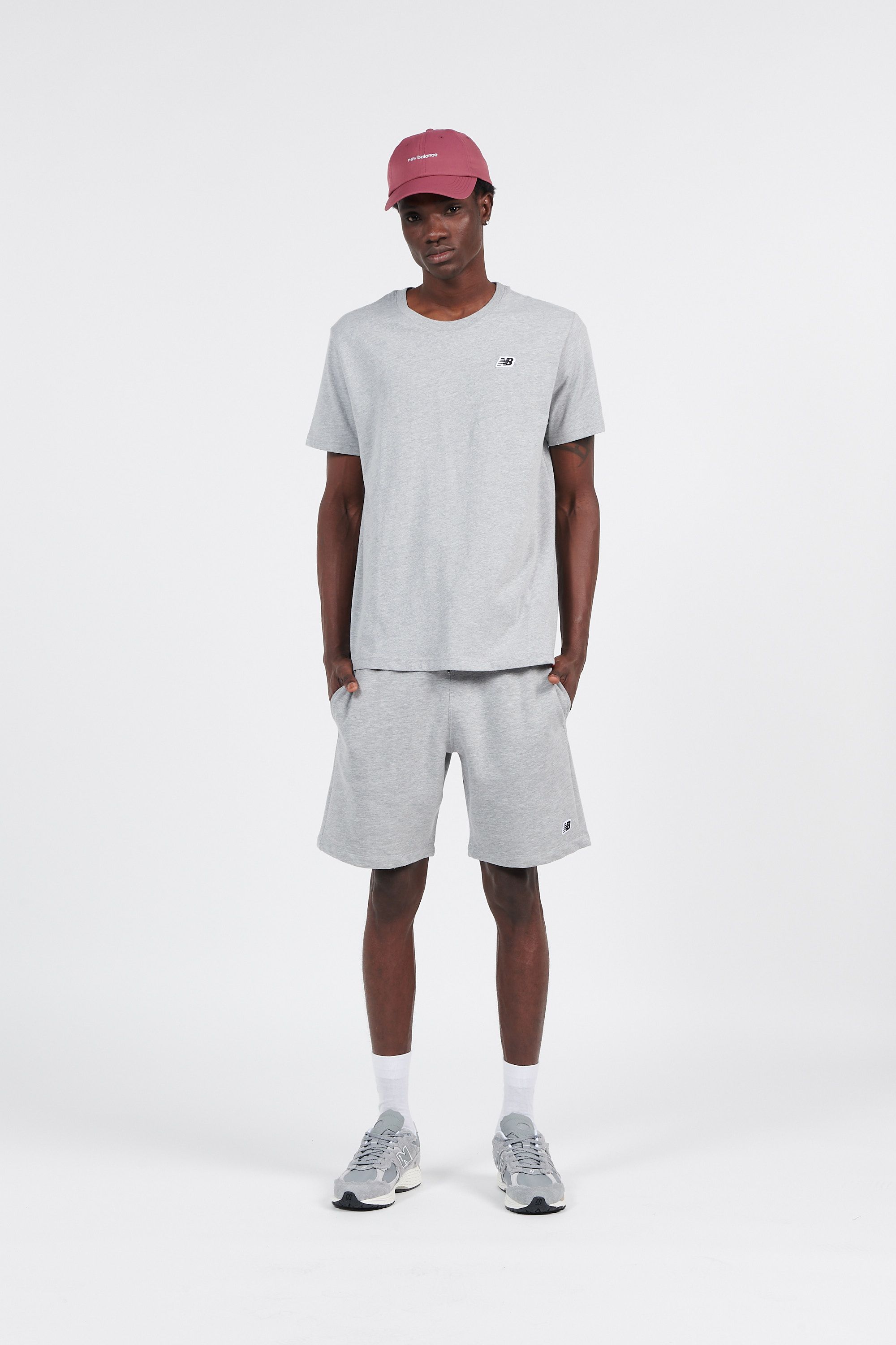 NEW BALANCE T-shirt Gris