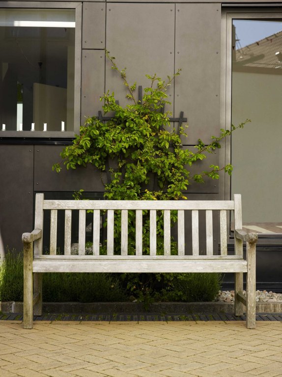 Fritz Hansen England tuinbank 152