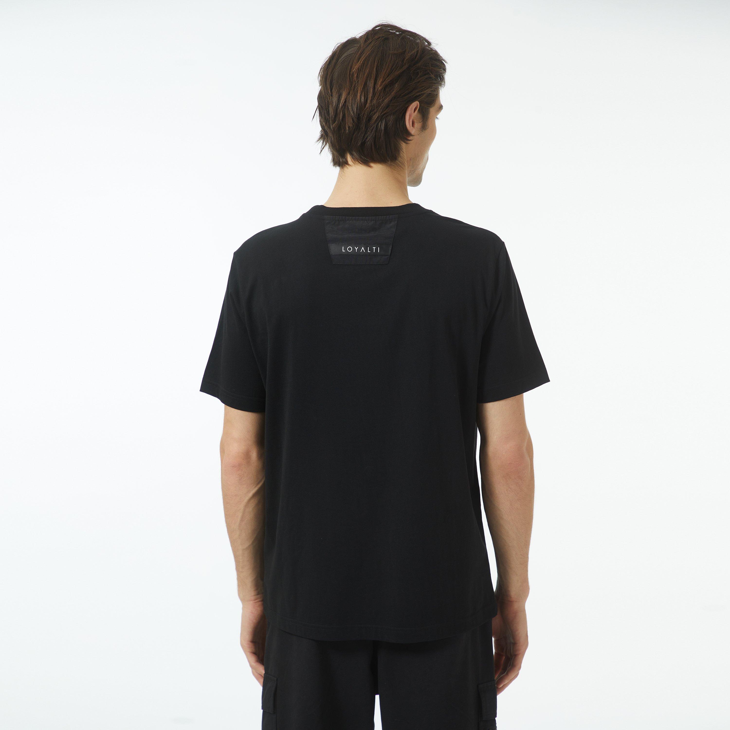 Loyalti Leanord Tee