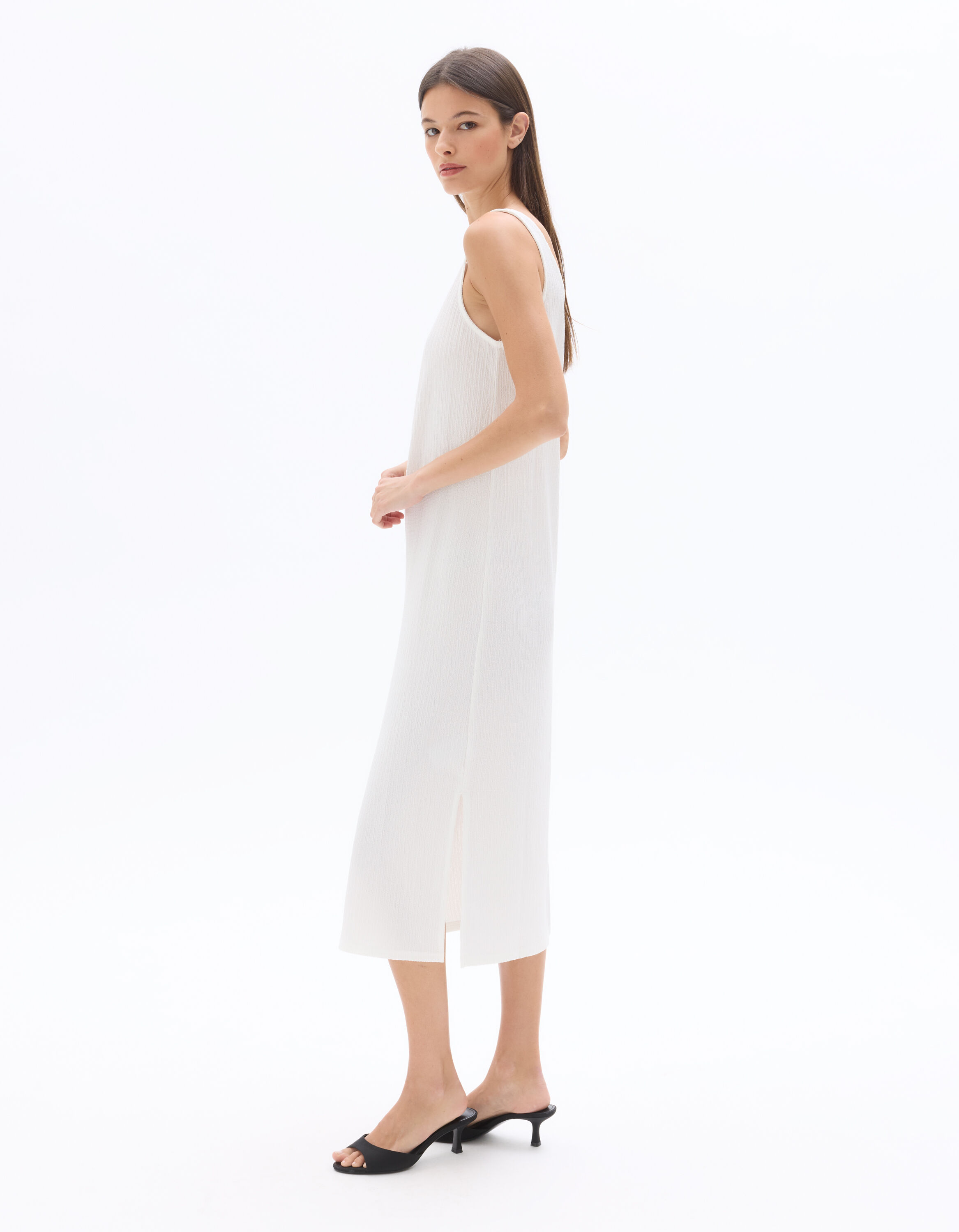Robe mi-longue en crêpe - blanche
