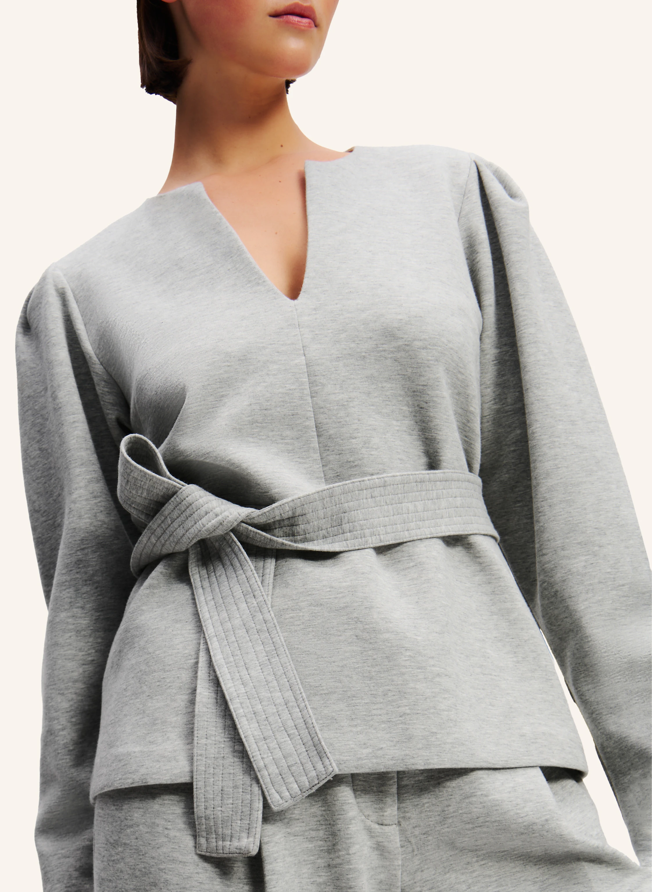KARL LAGERFELD SWEATSHIRT AUS DOPPEL-JERSEY MIT V-AUSSCHNITT