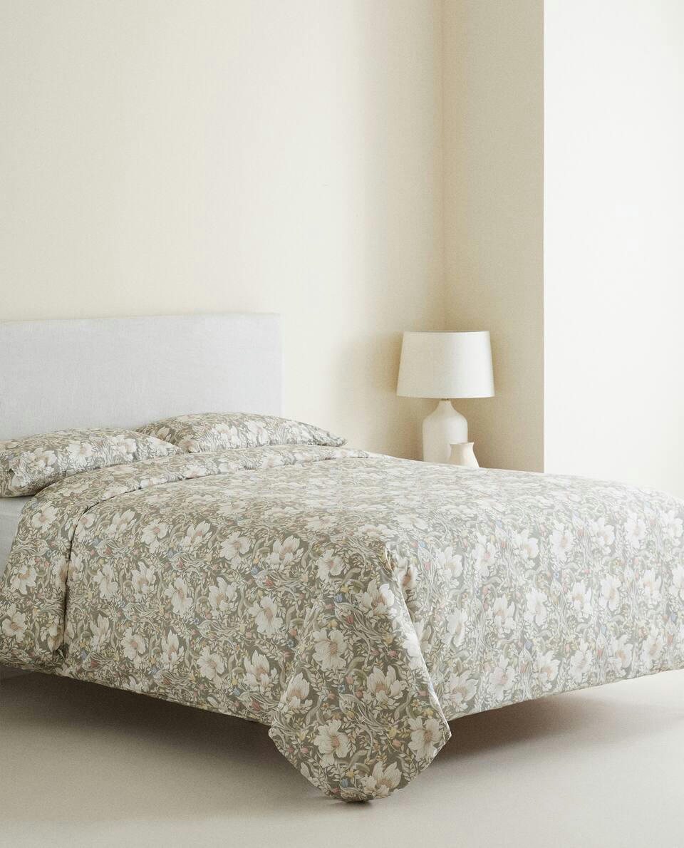 CAPA DE EDREDOM COM ESTAMPA FLORAL