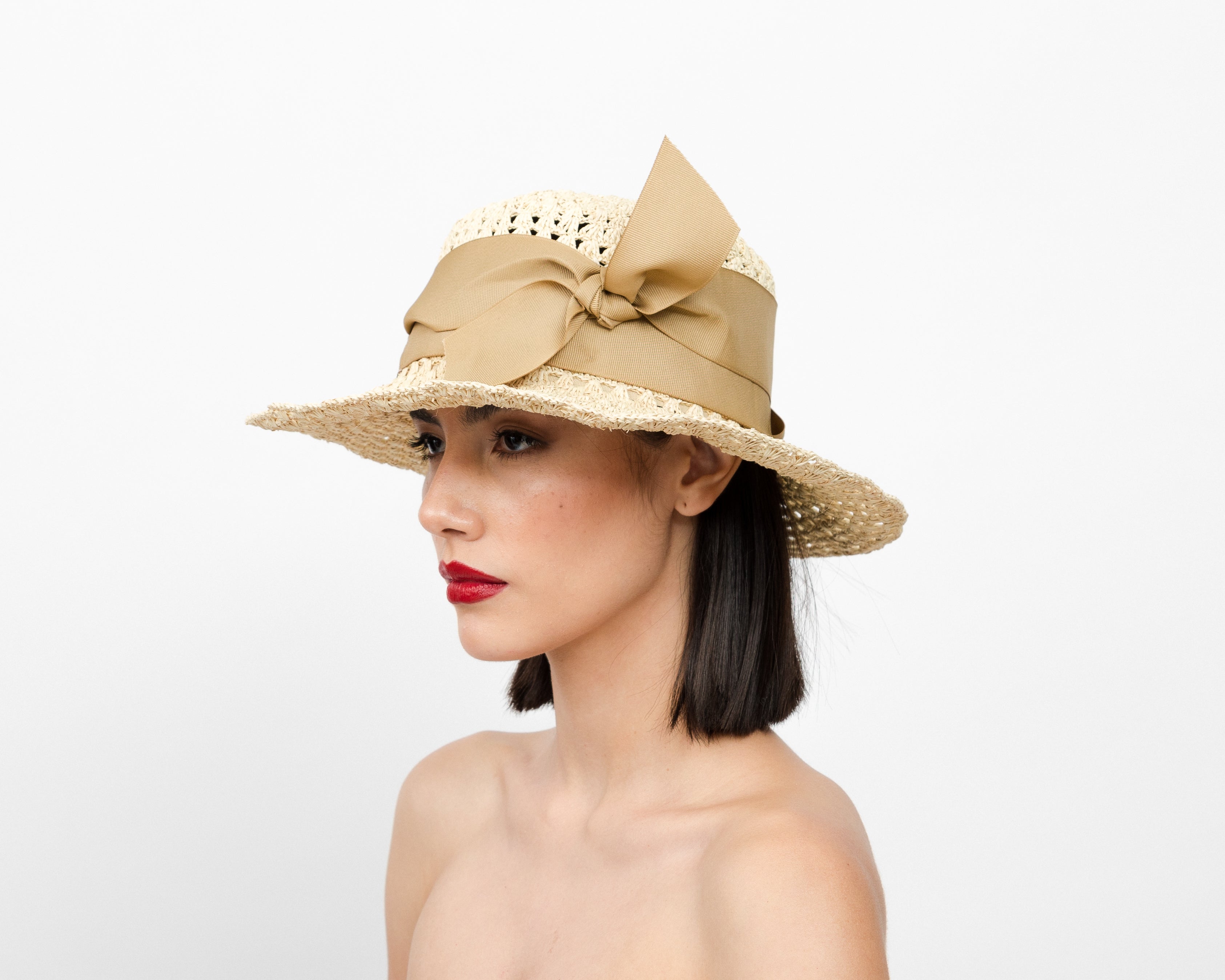 Chapeau hippie au crochet avec coquillages
