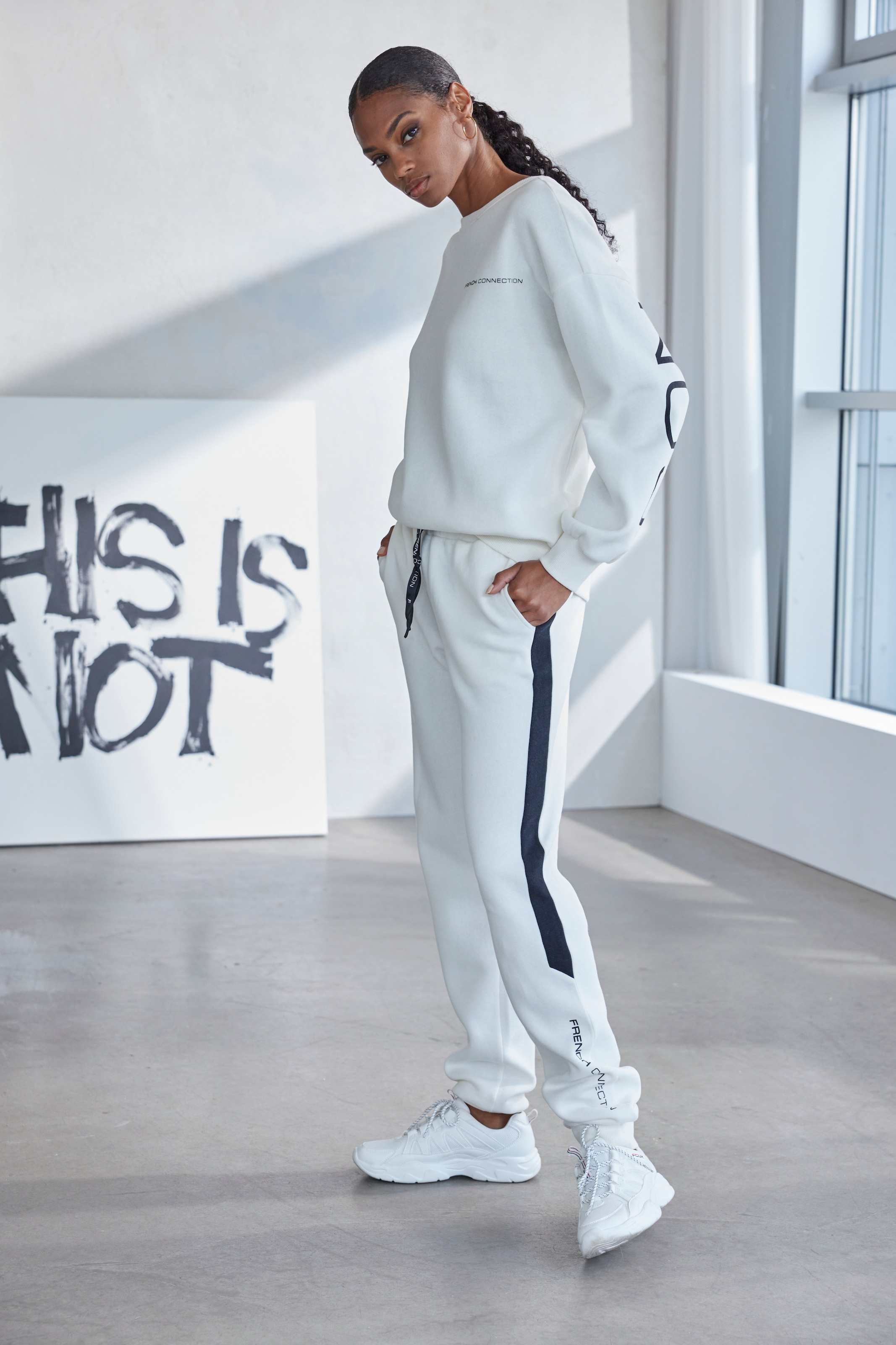 French Connection Sweathose  mit seitlichen Kontrast-Einsätzen, Loungewear