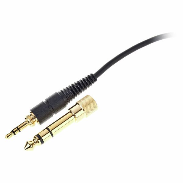 AKG K-872