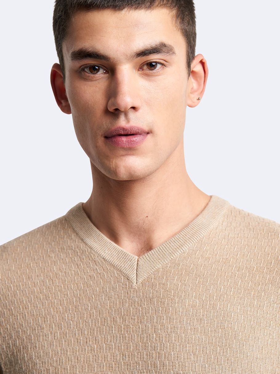 Pull col V en viscose certifiée