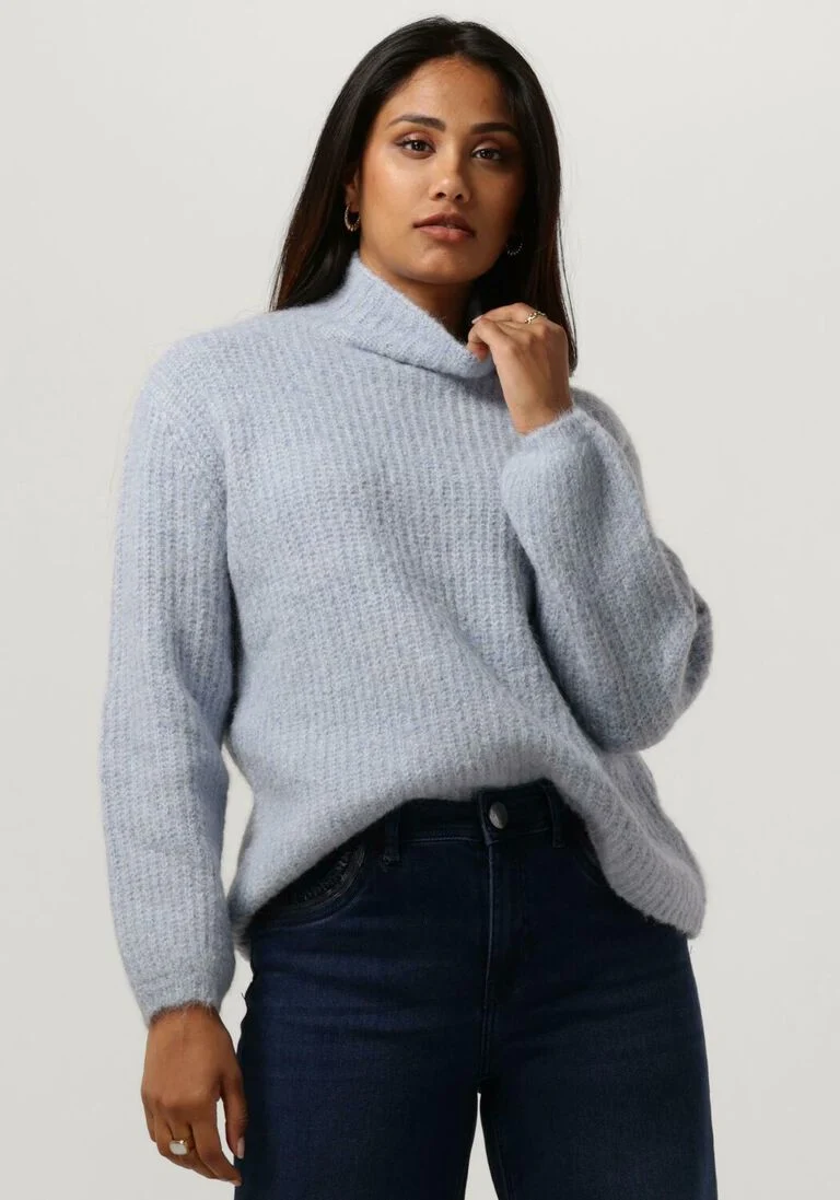 BRUUNS BAZAAR lichtblauwe bruuns bazaar trui syringa rika knit