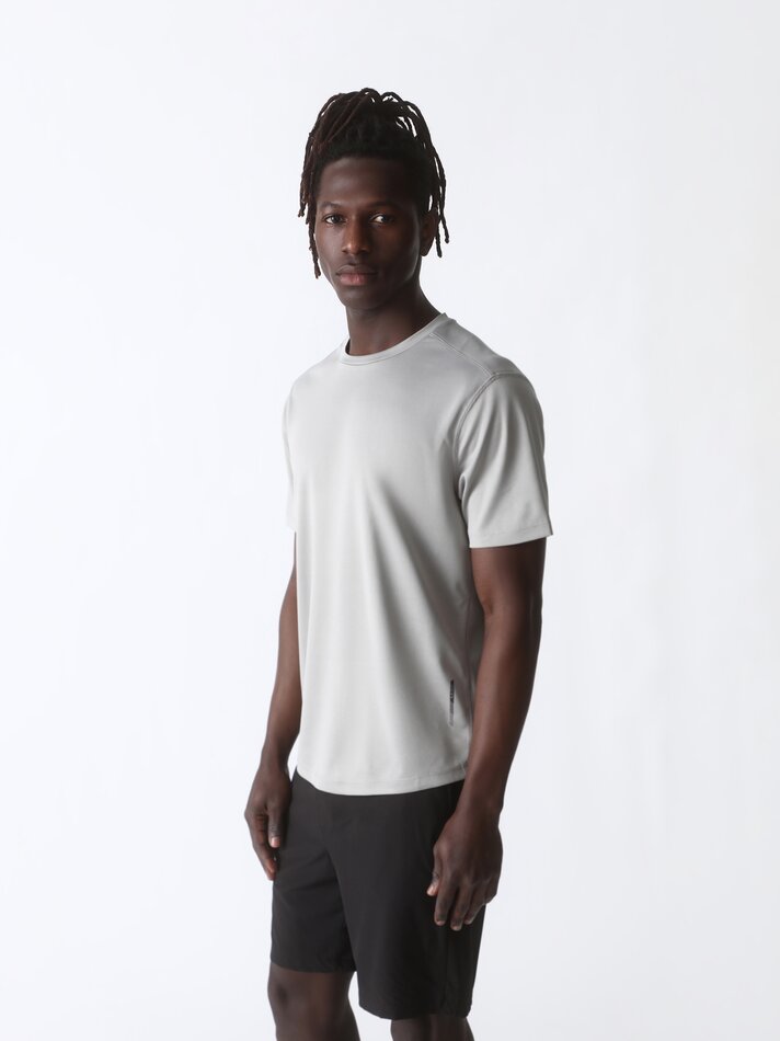 Camiseta esportiva - Cinza claro