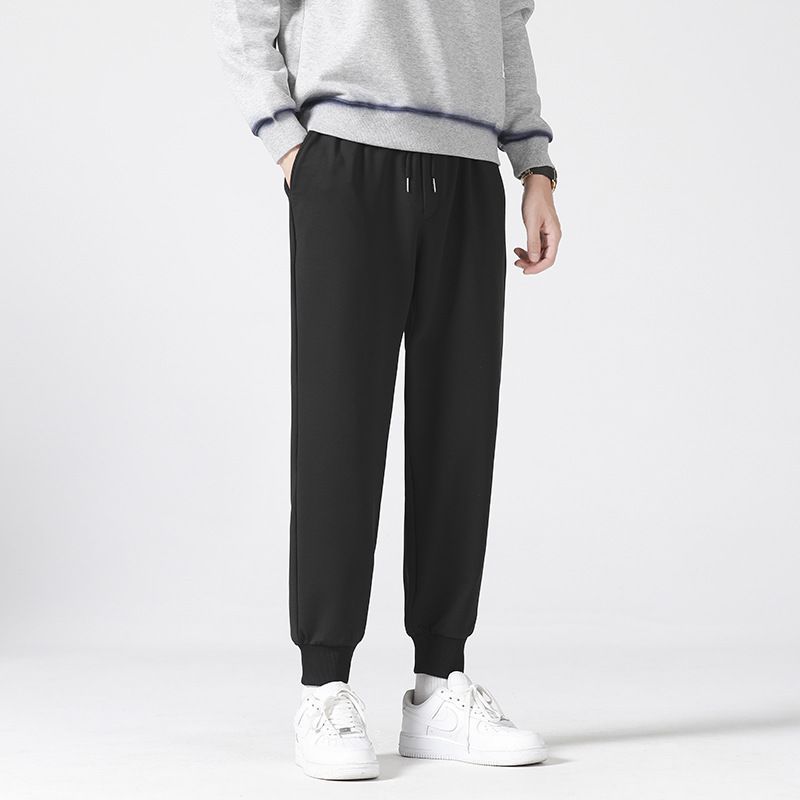 Urtishia - Effen joggingbroek met trekkoord