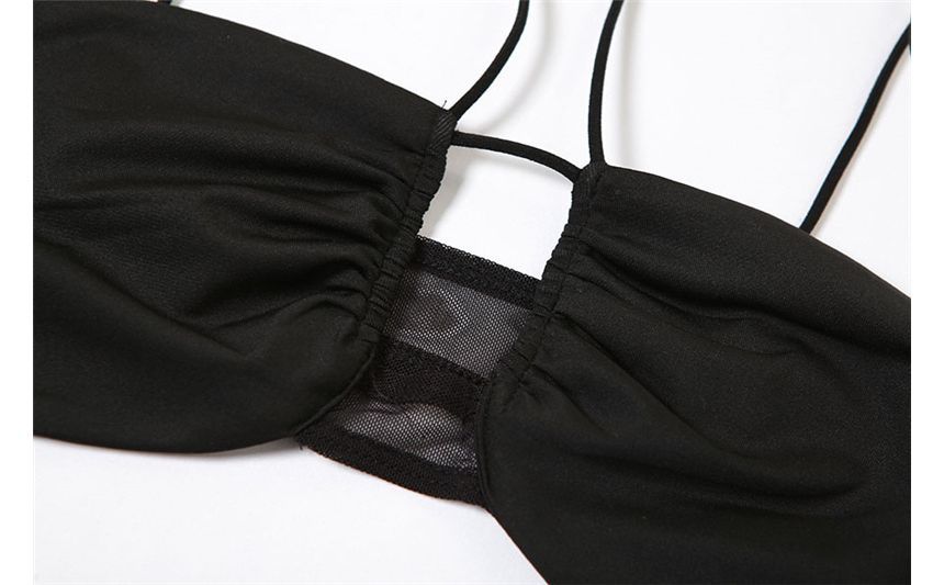 Oonnukal - Spaghettibandjes Skinny Jumpsuit met Uitsnijdingen