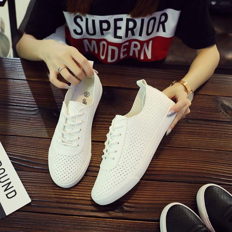 Solejoy - Sneakers met uitsparingen van imitatieleer