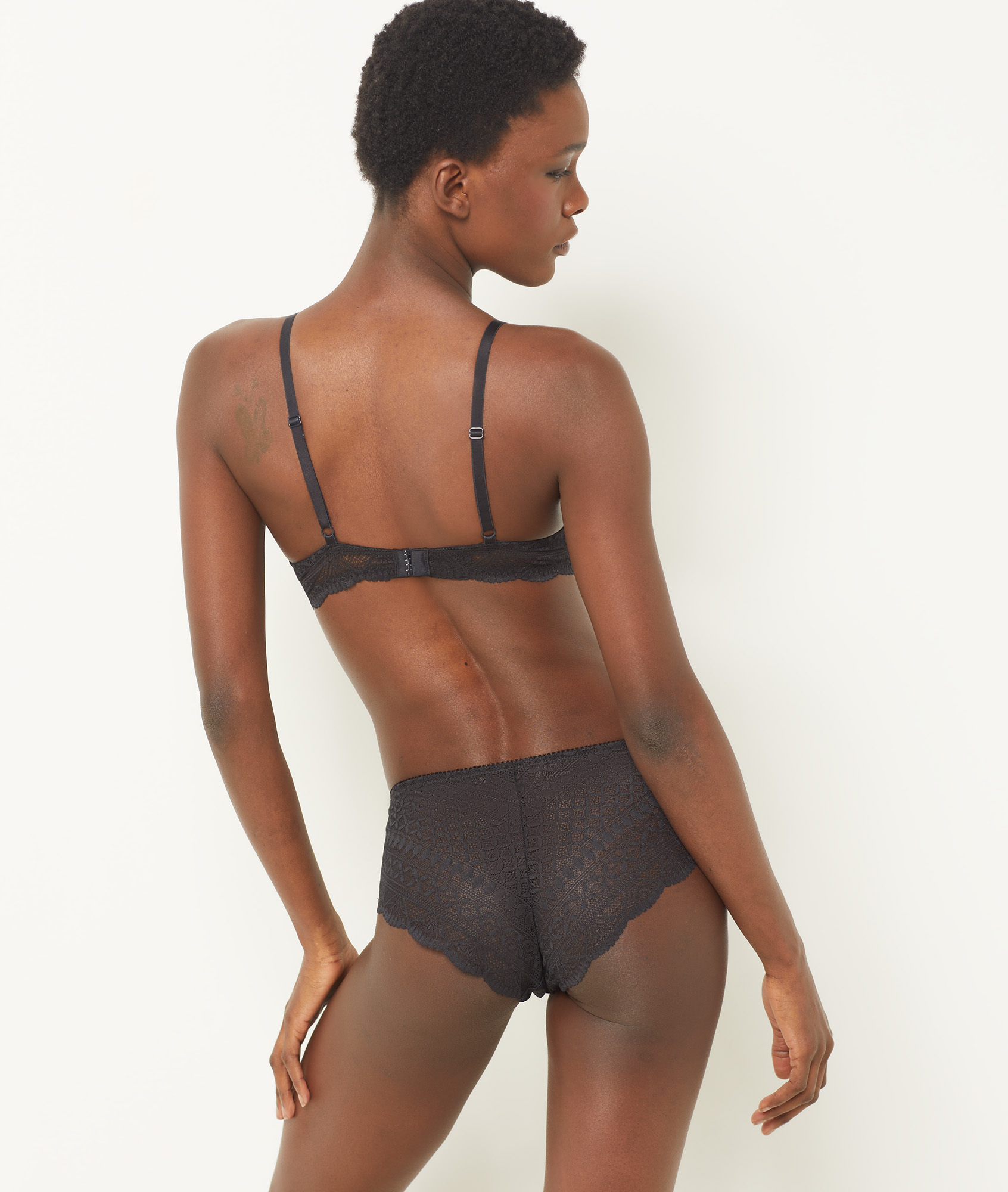 Shorty en dentelle