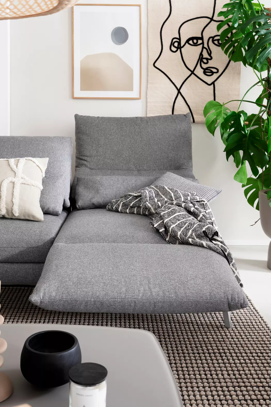 Sofa Spin