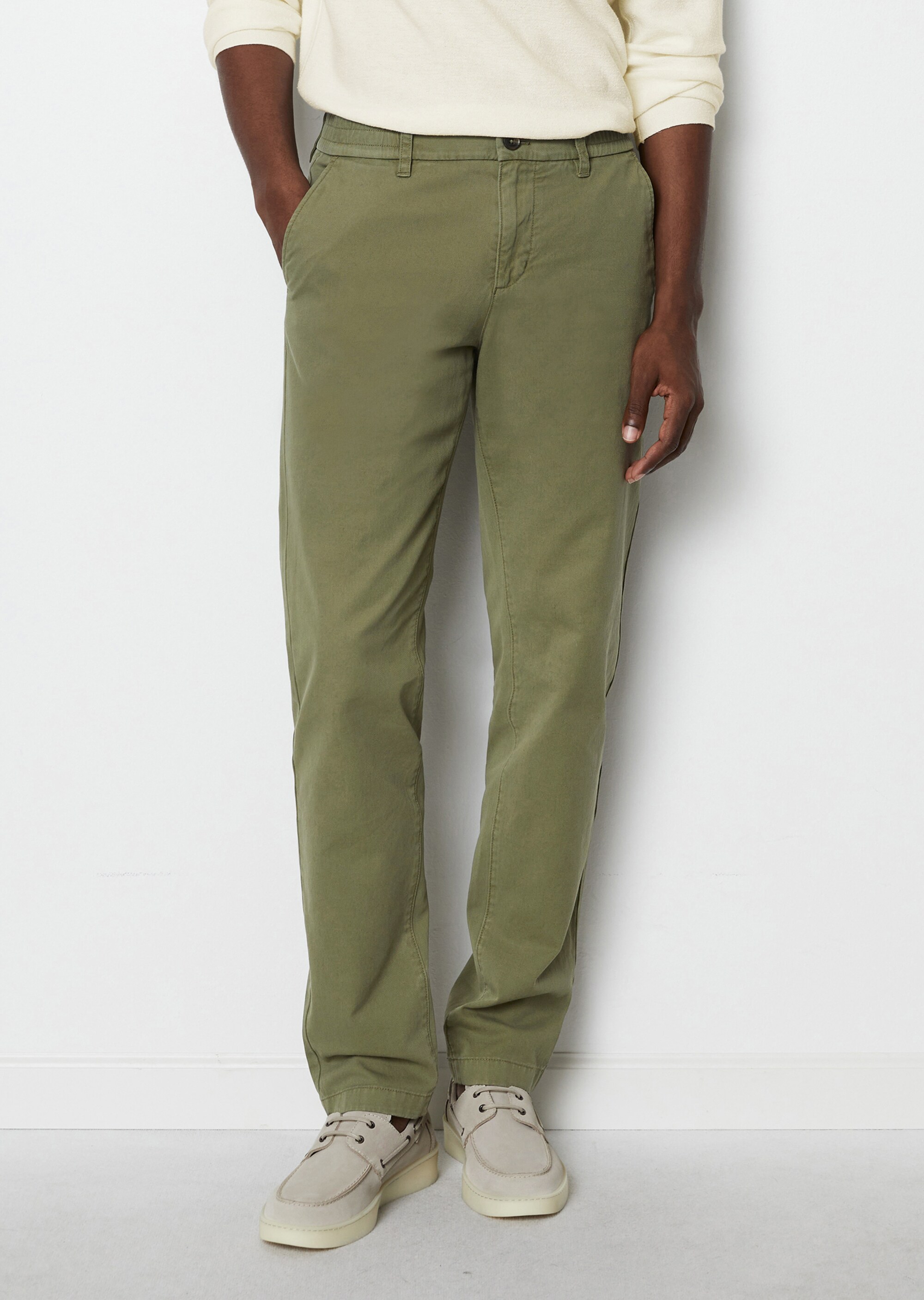 Chino Modell OSBY jogger tapered aus Bio-Baumwolle und Leinen