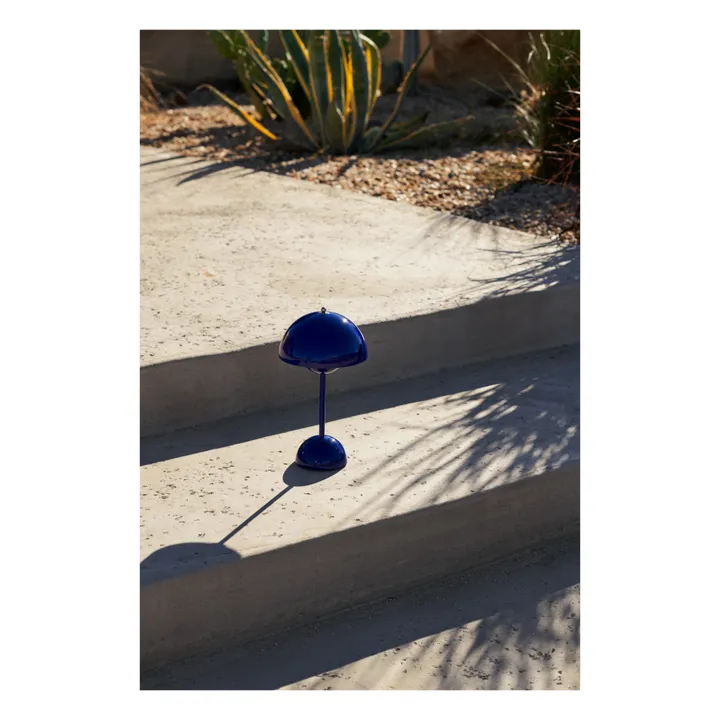 & Tradition Lampe à poser portative Flowerpot VP9, Verner Panton | Bleu