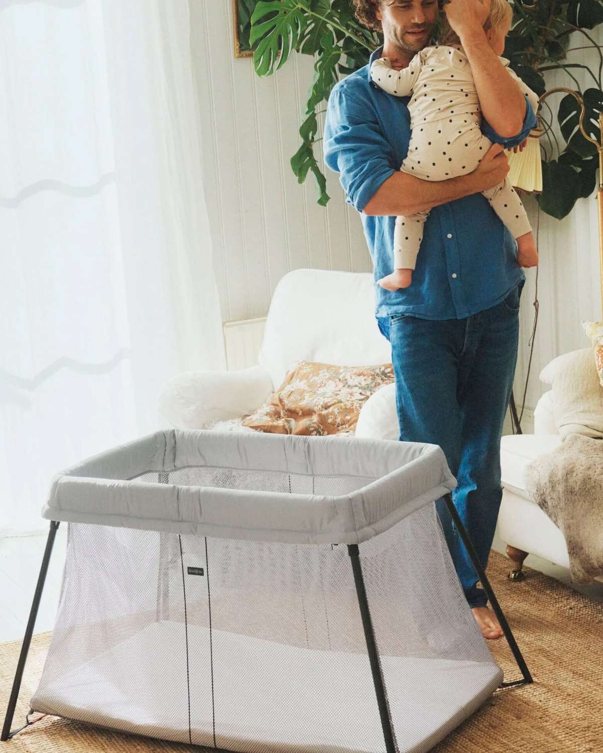 BabyBjörn Reiseseng Baby 0-3år – m/ Madrass, Reisebag og Overtrekkslaken | Travel Crib Light